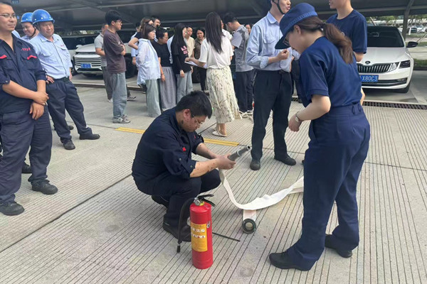 筑牢安全防線！奇億金屬開展全員安全消防實戰培訓 圖3